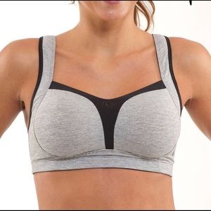 Lululemon Tata tamer